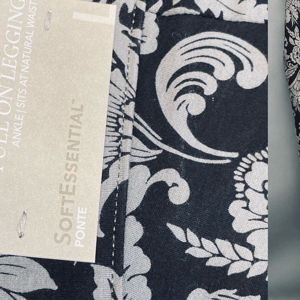 Soft Surroundings Soft Essentials Pull On Legging… - image 3